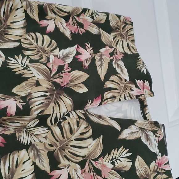 Forever 21 Summer Dress - Picture 3 of 4